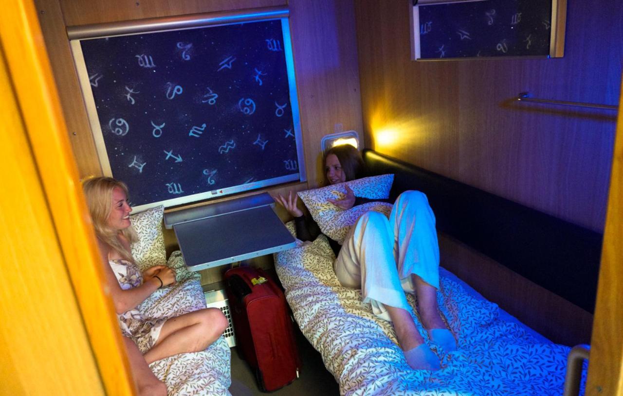 Railrooms Traincar Hostel Ταλίν Εξωτερικό φωτογραφία